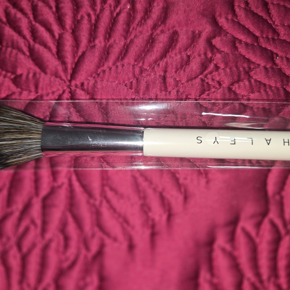 Haleys Beauty Contour Brush